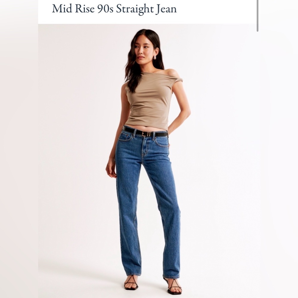 Abercrombie & Fitch Mid-Rise 90s Straight Leg Jeans - Blue
